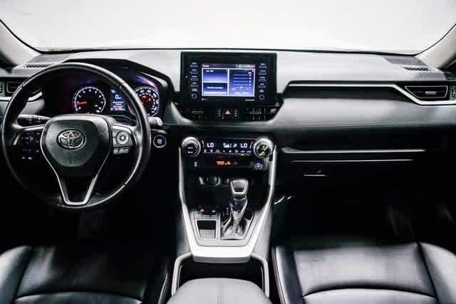 Thumbnail: 2022 Toyota RAV4 - 13