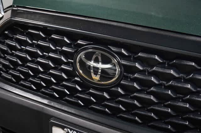 Thumbnail: 2022 Toyota Corolla Cross - 9
