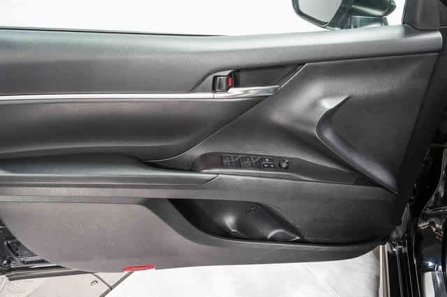 Thumbnail: 2023 Toyota Camry - 22