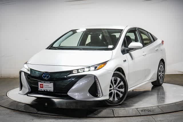 2022 Toyota Prius Prime XLE Hero Image
