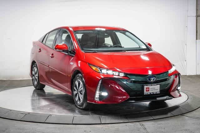 Thumbnail: 2017 Toyota Prius Prime - 6