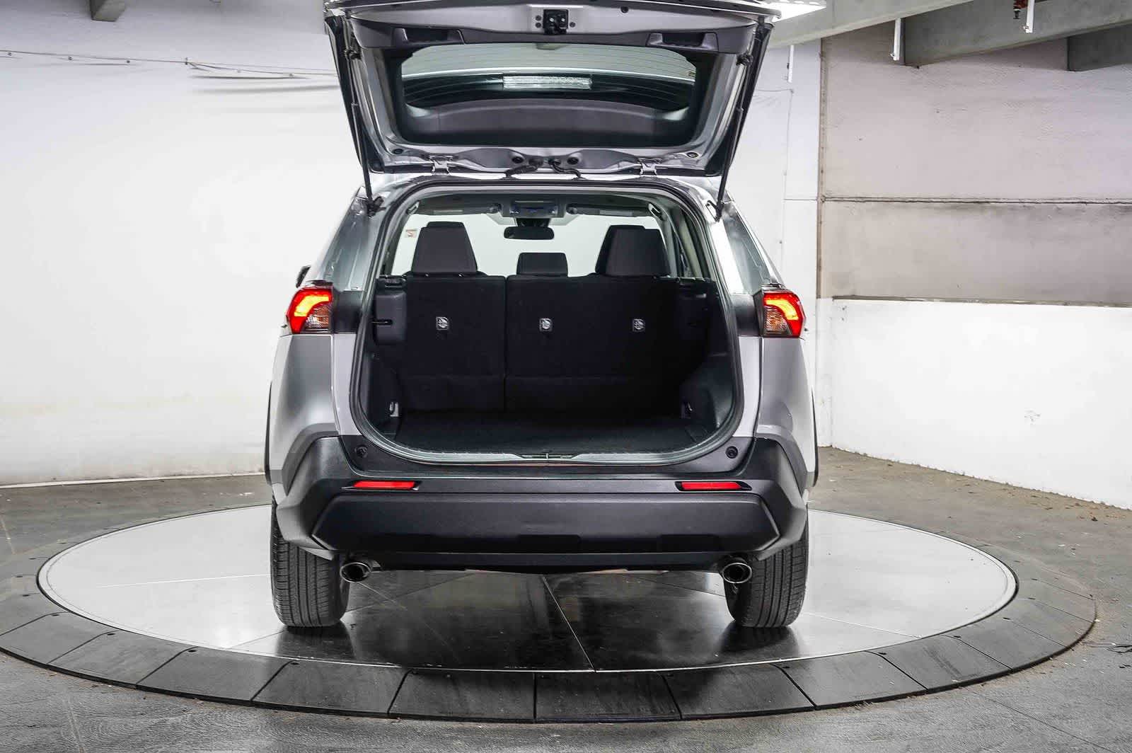 Thumbnail: 2024 Toyota RAV4 - 26