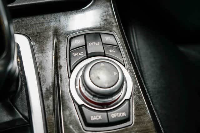 Thumbnail: 2012 BMW 5 Series - 23