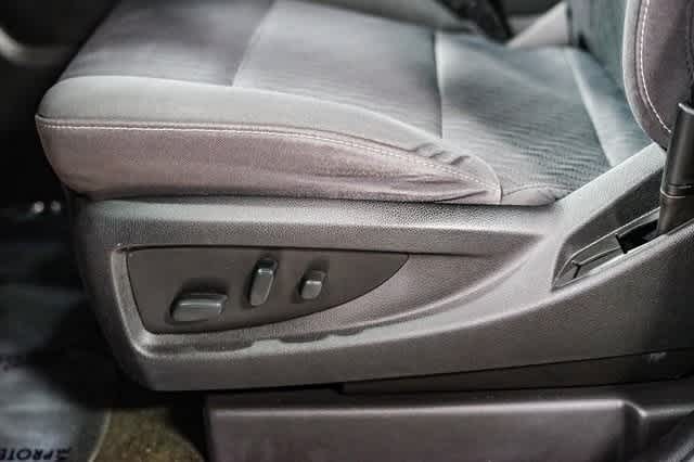 Thumbnail: 2017 Chevrolet Suburban - 21