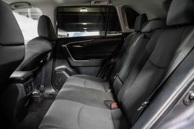 Thumbnail: 2019 Toyota RAV4 - 19