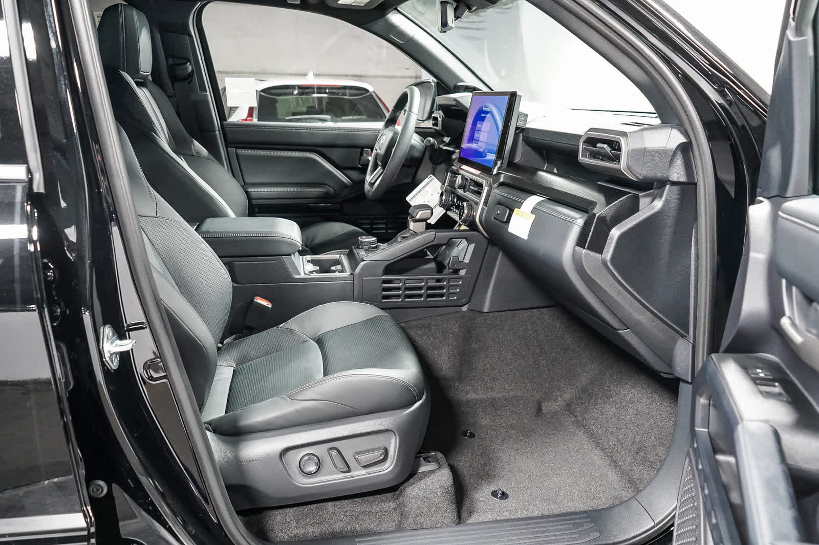 Thumbnail: 2025 Toyota 4Runner - 19