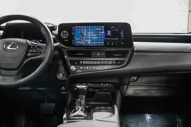 Thumbnail: 2022 Lexus ES - 13