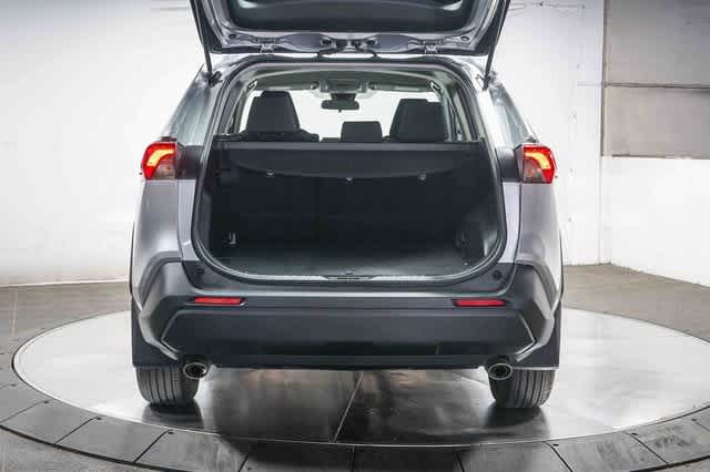 Thumbnail: 2021 Toyota RAV4 - 26