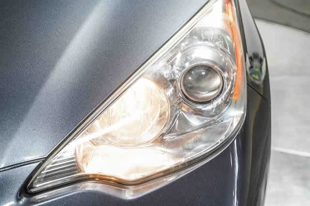 Thumbnail: 2012 Toyota Prius c - 7