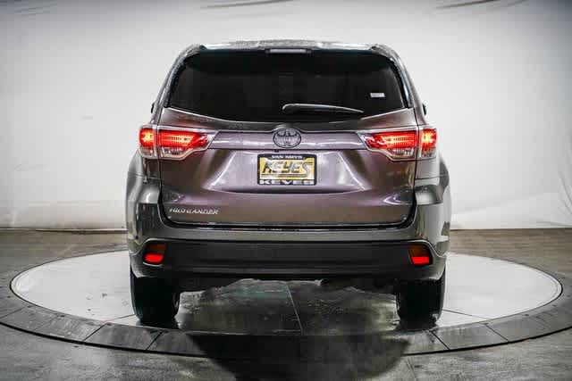 Thumbnail: 2016 Toyota Highlander - 4