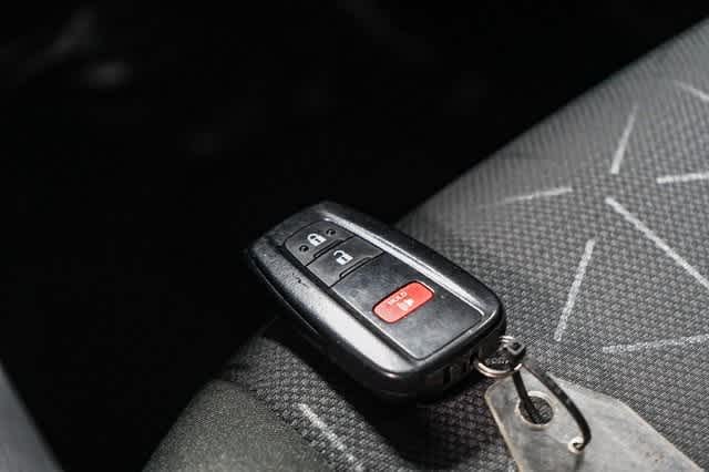 Thumbnail: 2023 Toyota RAV4 - 29