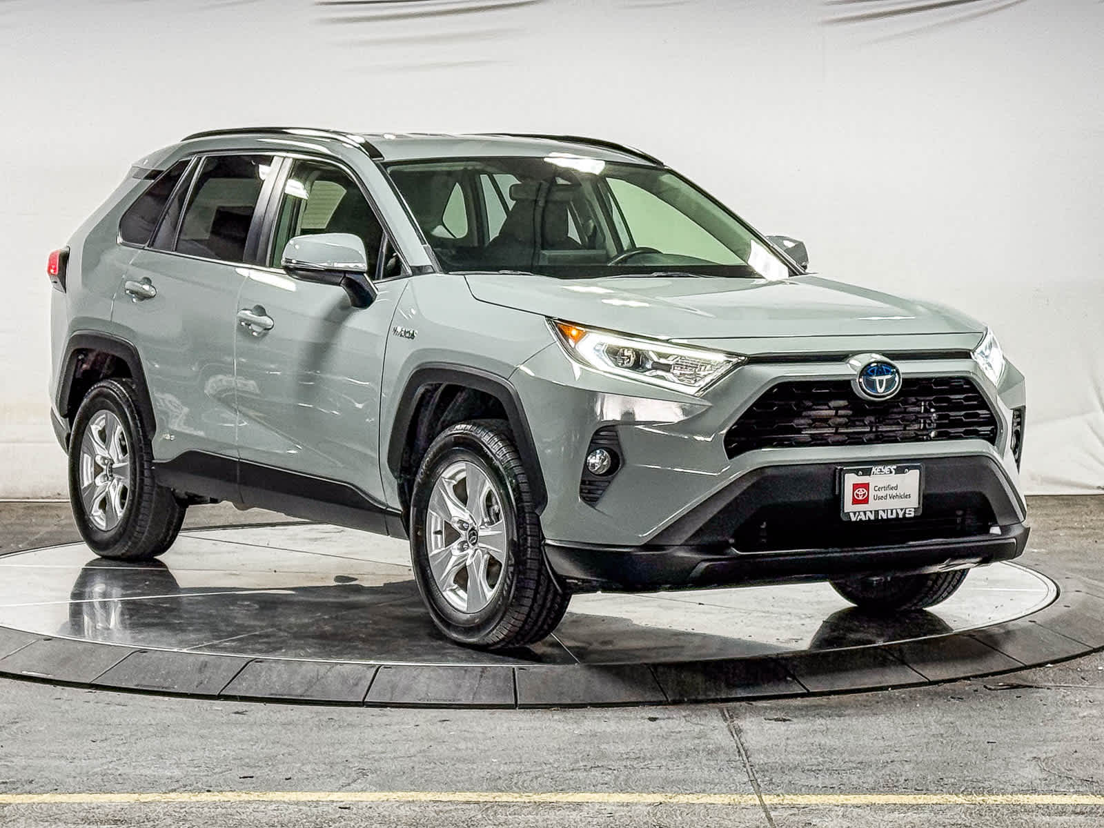 Thumbnail: 2020 Toyota RAV4 - 6
