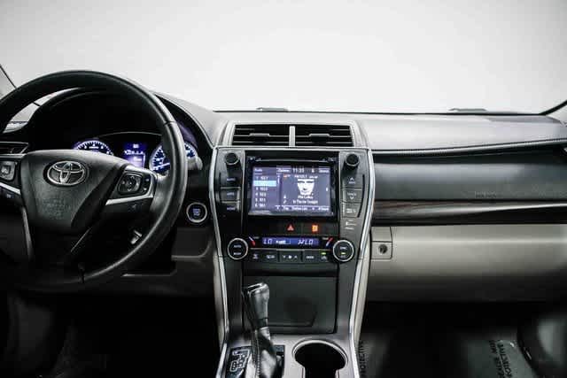 Thumbnail: 2015 Toyota Camry - 13