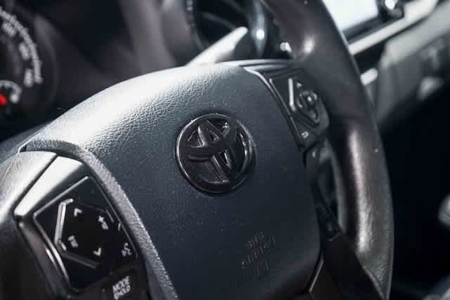 Thumbnail: 2019 Toyota Tacoma - 20