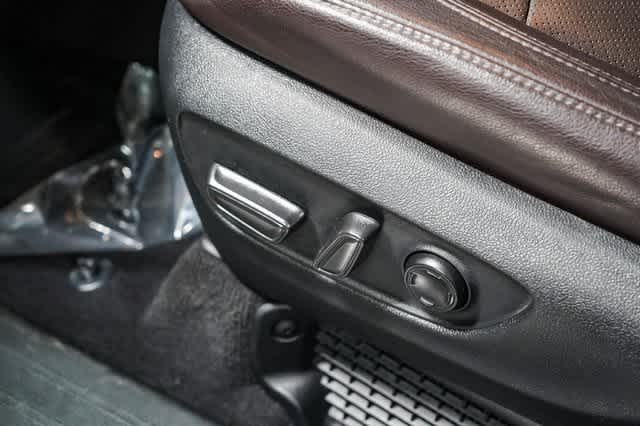 Thumbnail: 2023 Toyota Sienna - 24