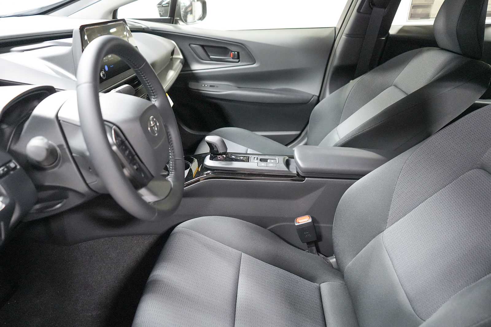 Thumbnail: 2025 Toyota Prius - 25