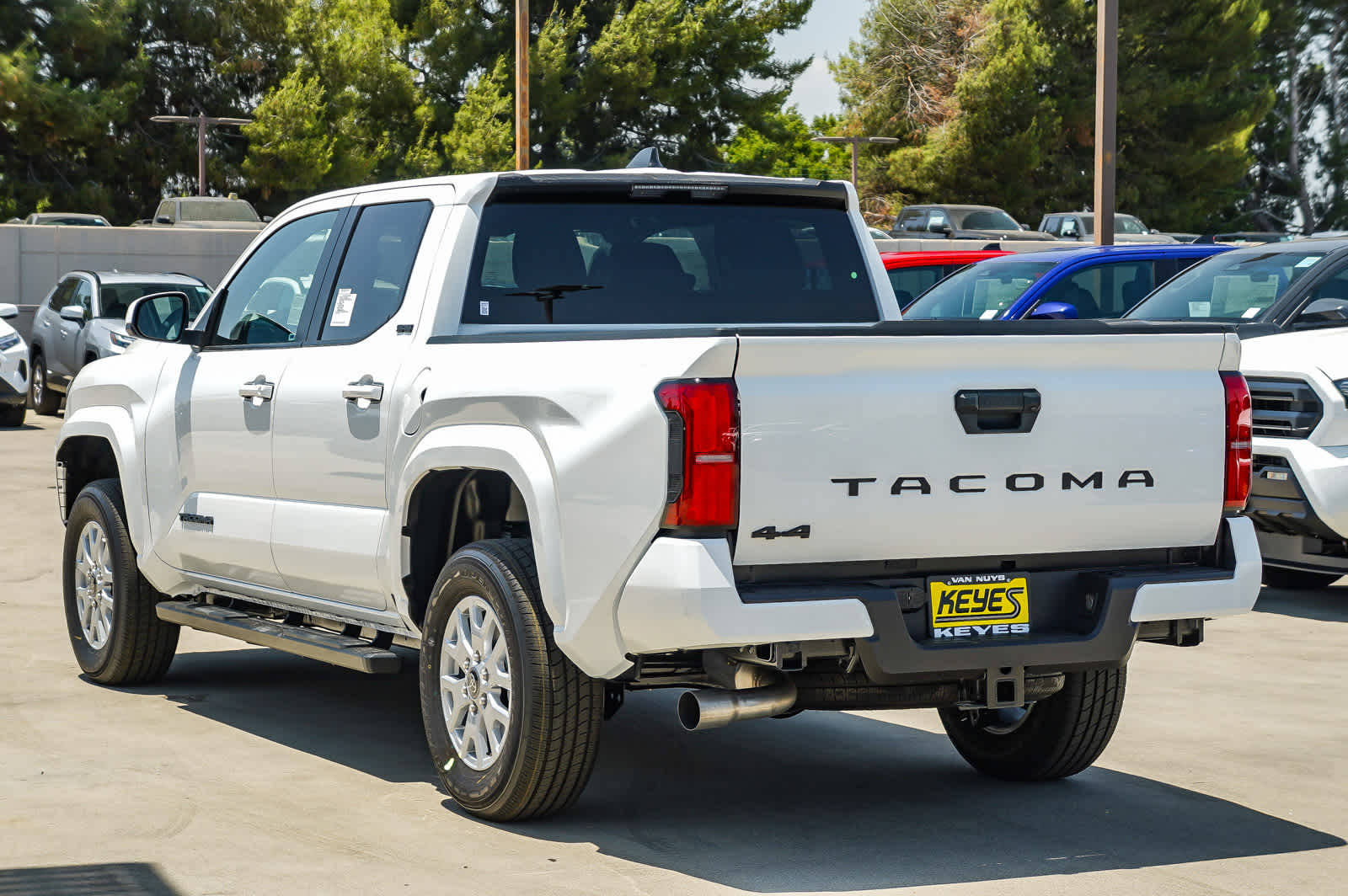 Thumbnail: 2025 Toyota Tacoma - 6