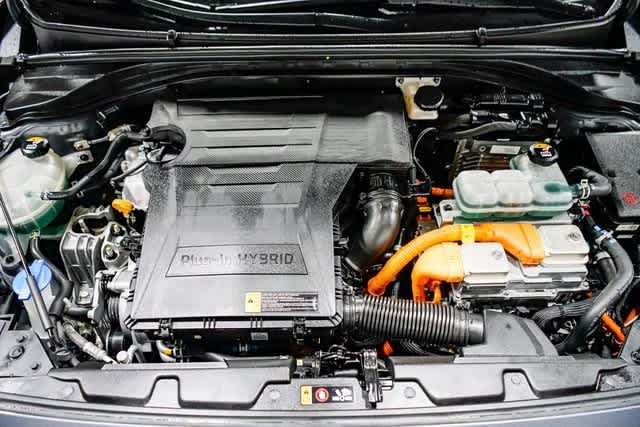 Thumbnail: 2020 Hyundai Ioniq - 26