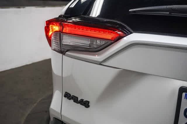 Thumbnail: 2023 Toyota RAV4 - 12