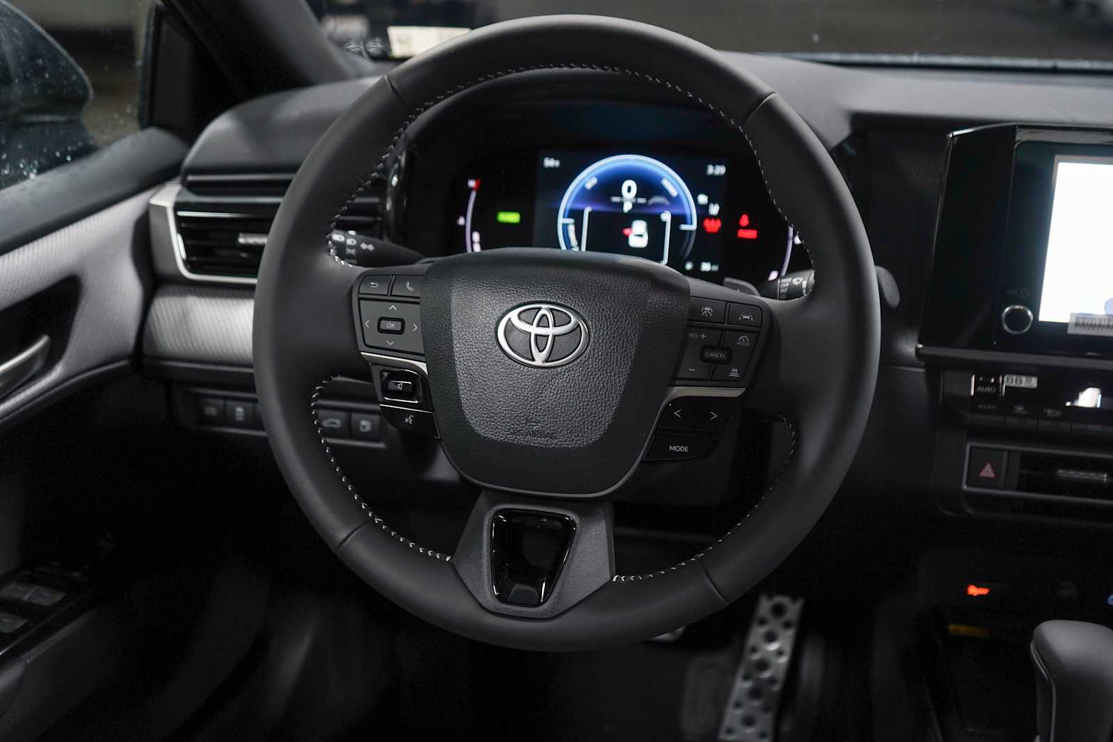 Thumbnail: 2025 Toyota Camry - 12