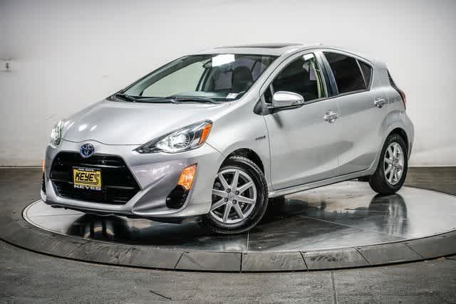 2016 Toyota Prius c Three -
                  Van Nuys, CA
