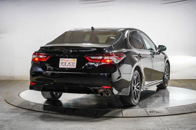 2022 Toyota Camry SE 5