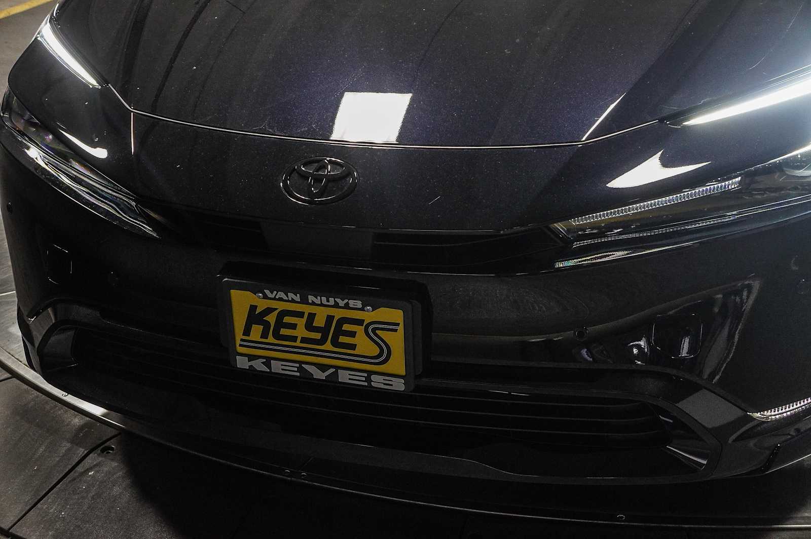 Thumbnail: 2026 Toyota Prius - 5