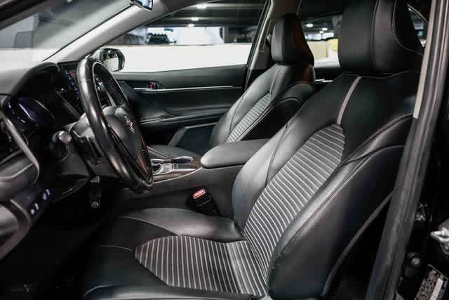 Thumbnail: 2023 Toyota Camry - 16