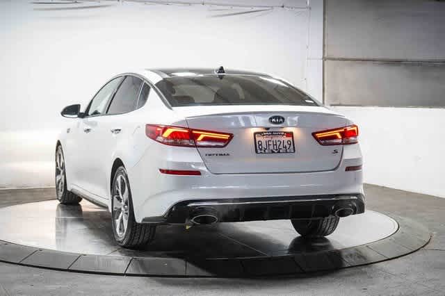 Thumbnail: 2019 Kia Optima - 9