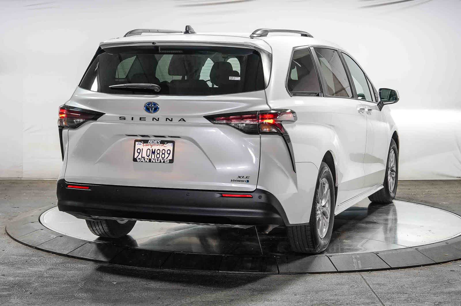 Thumbnail: 2024 Toyota Sienna - 5
