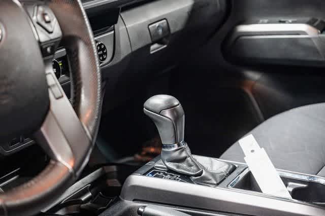 Thumbnail: 2018 Toyota Tacoma - 24