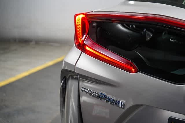 Thumbnail: 2017 Toyota Prius Prime - 12