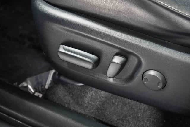 Thumbnail: 2017 Toyota RAV4 - 23