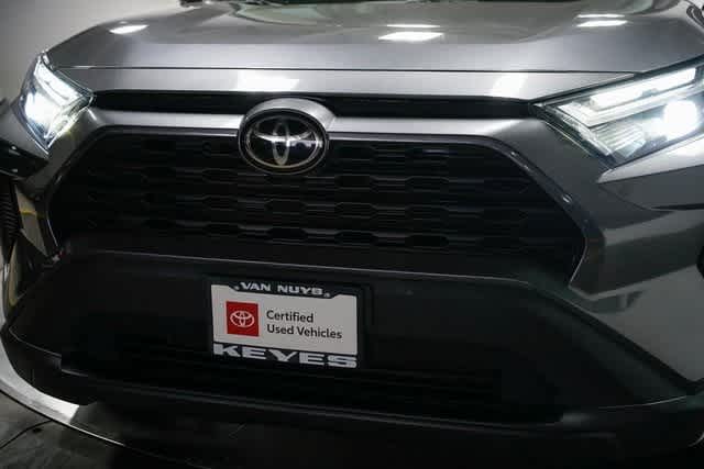 Thumbnail: 2022 Toyota RAV4 - 9