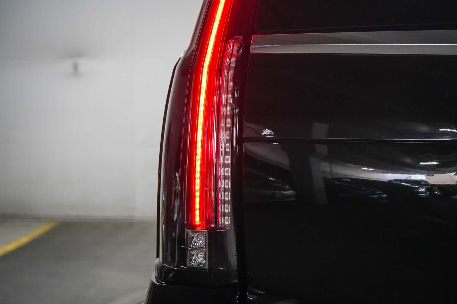 Thumbnail: 2016 Cadillac Escalade - 11