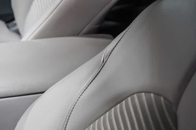 Thumbnail: 2020 Toyota Camry - 20