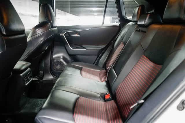 Thumbnail: 2021 Toyota RAV4 - 19