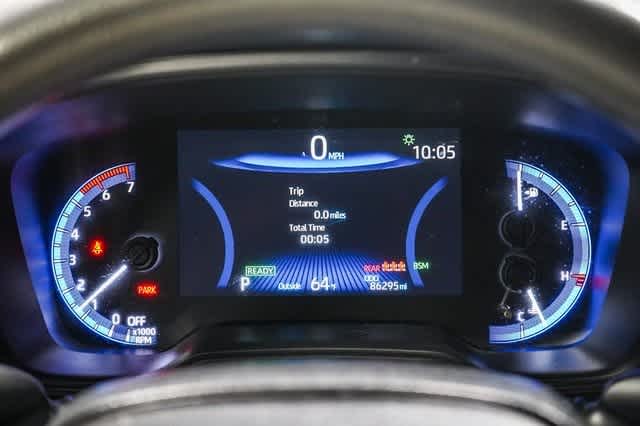 2022 Toyota Corolla LE 24