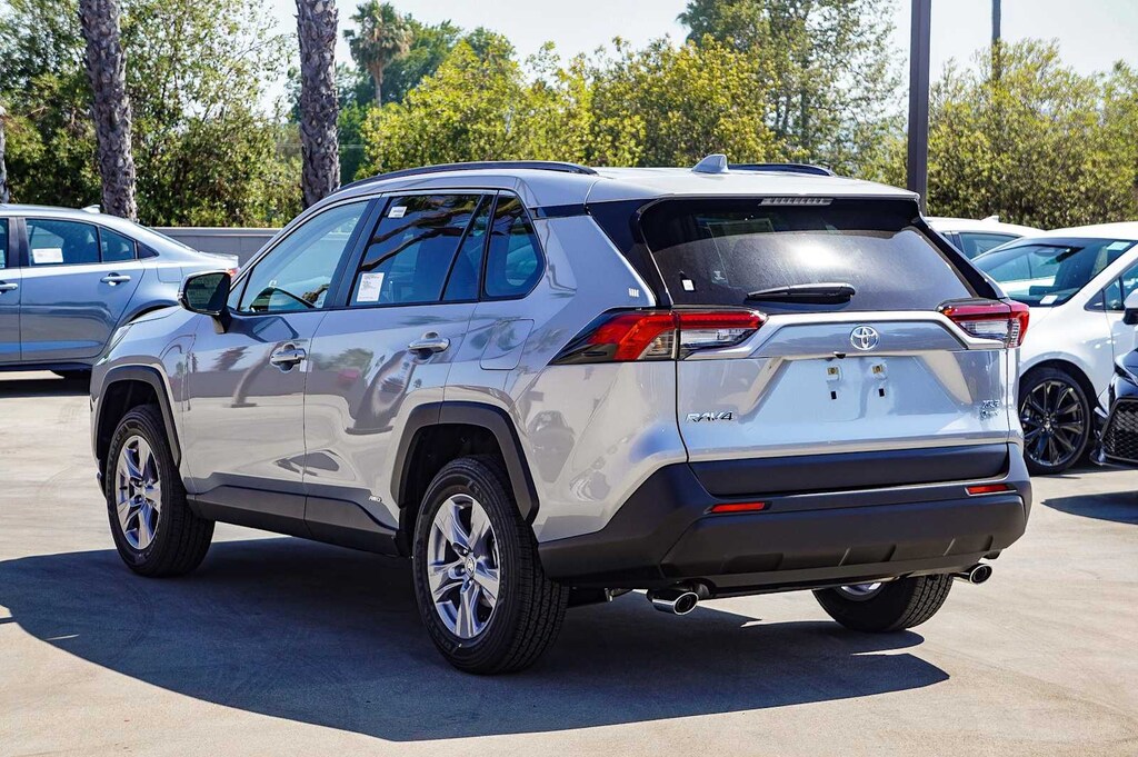 New 2025 Toyota RAV4 Hybrid XLE SUV