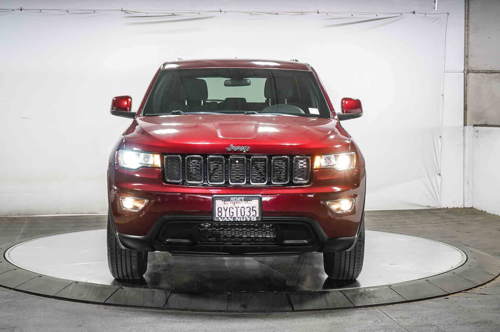 Thumbnail: 2018 Jeep Grand Cherokee - 3