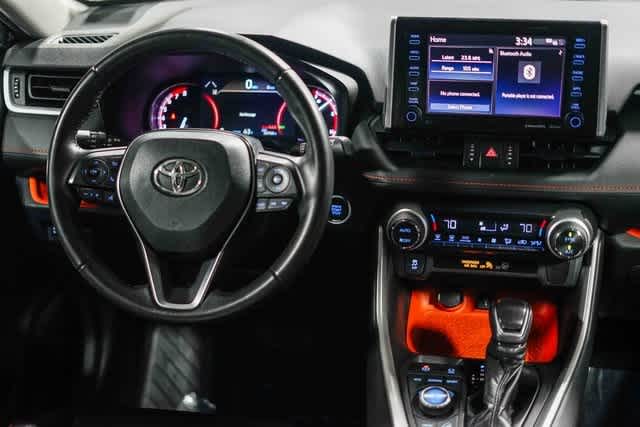 Thumbnail: 2020 Toyota RAV4 - 11