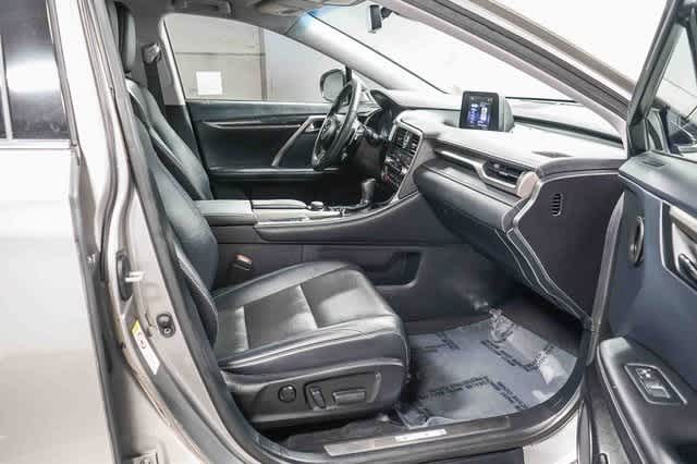 Thumbnail: 2018 Lexus RX - 16