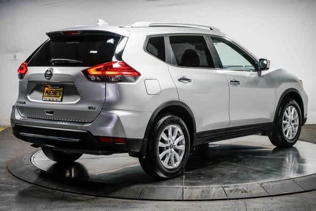 Thumbnail: 2017 Nissan Rogue - 4