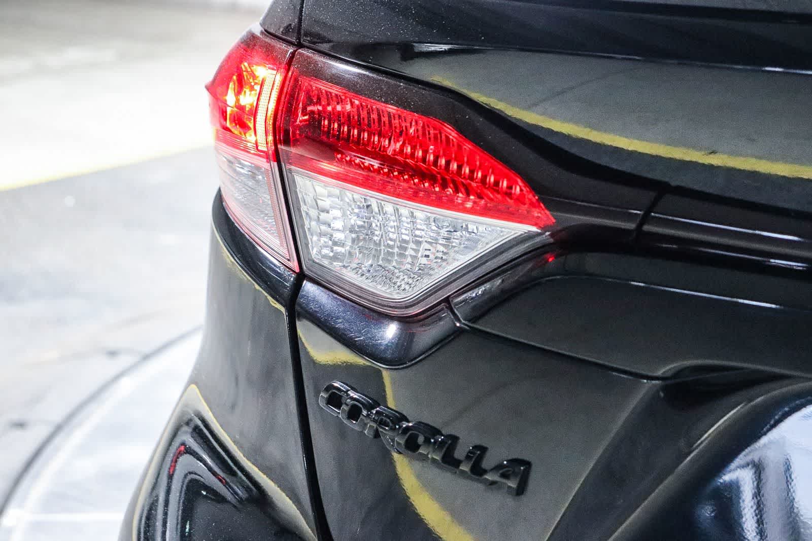 Thumbnail: 2023 Toyota Corolla - 12
