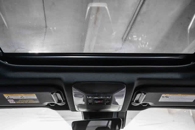 Thumbnail: 2024 Toyota RAV4 - 17