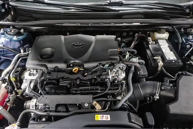 2022 Toyota Camry SE 28