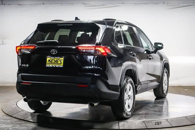 2021 Toyota RAV4 XLE 5