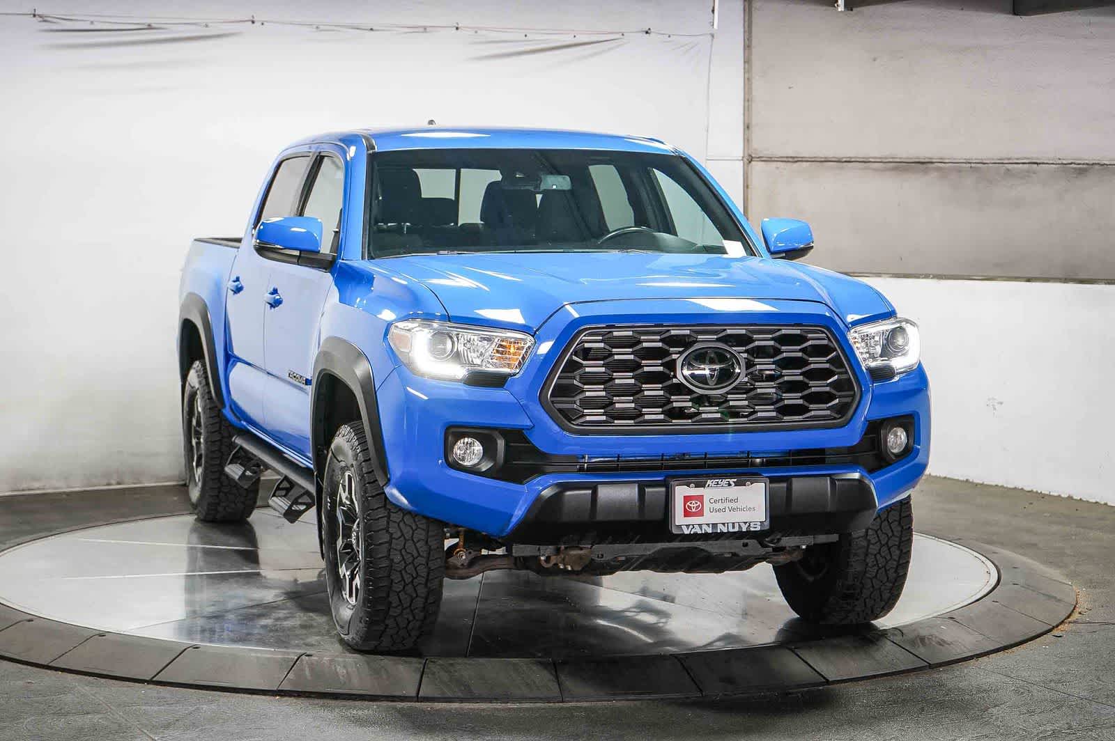 Thumbnail: 2020 Toyota Tacoma - 3
