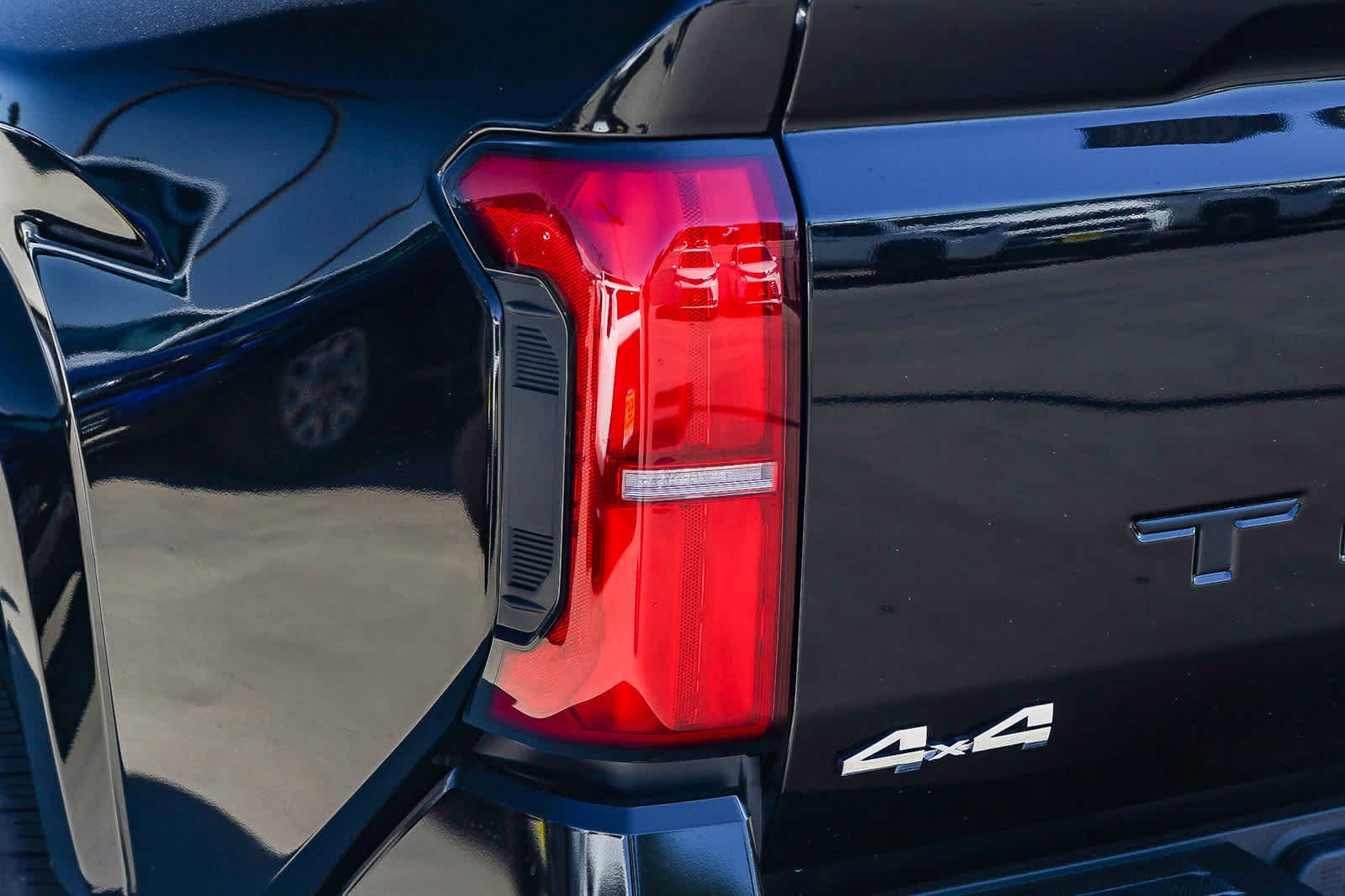 Thumbnail: 2025 Toyota Tacoma - 7