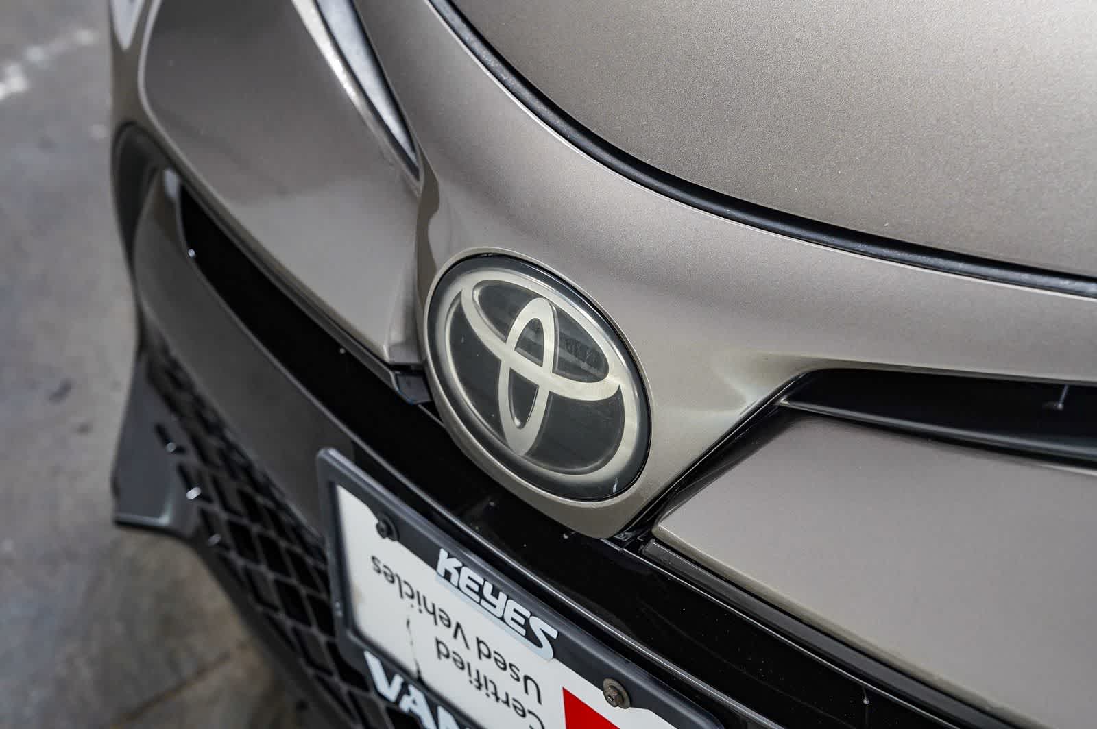 Thumbnail: 2018 Toyota Corolla - 9
